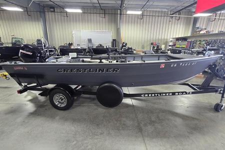 Crestliner 2004 18' Canadian Boat Package with Mercury 60 HP