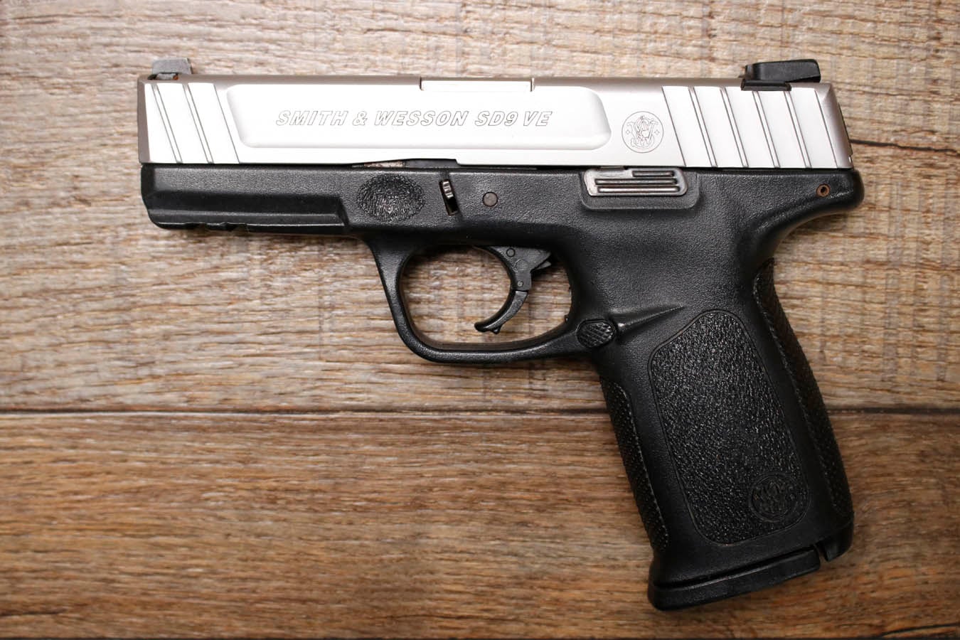 Smith & Wesson SD9VE 9mm Police Trade-In Pistol 