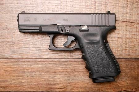 GLOCK 19 GEN3 9MM USED 