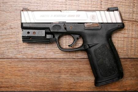 SMITH AND WESSON SD40VE 40SW USED 