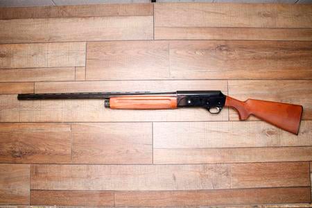 UNIVERSAL M2071 12GA