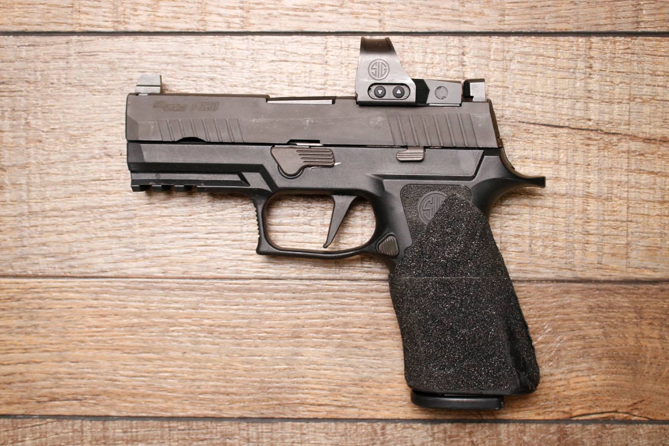 Sig Sauer P320 X Carry 9mm Police Trade-In Pistol (Good Condition) with Romeo1 Pro Sight