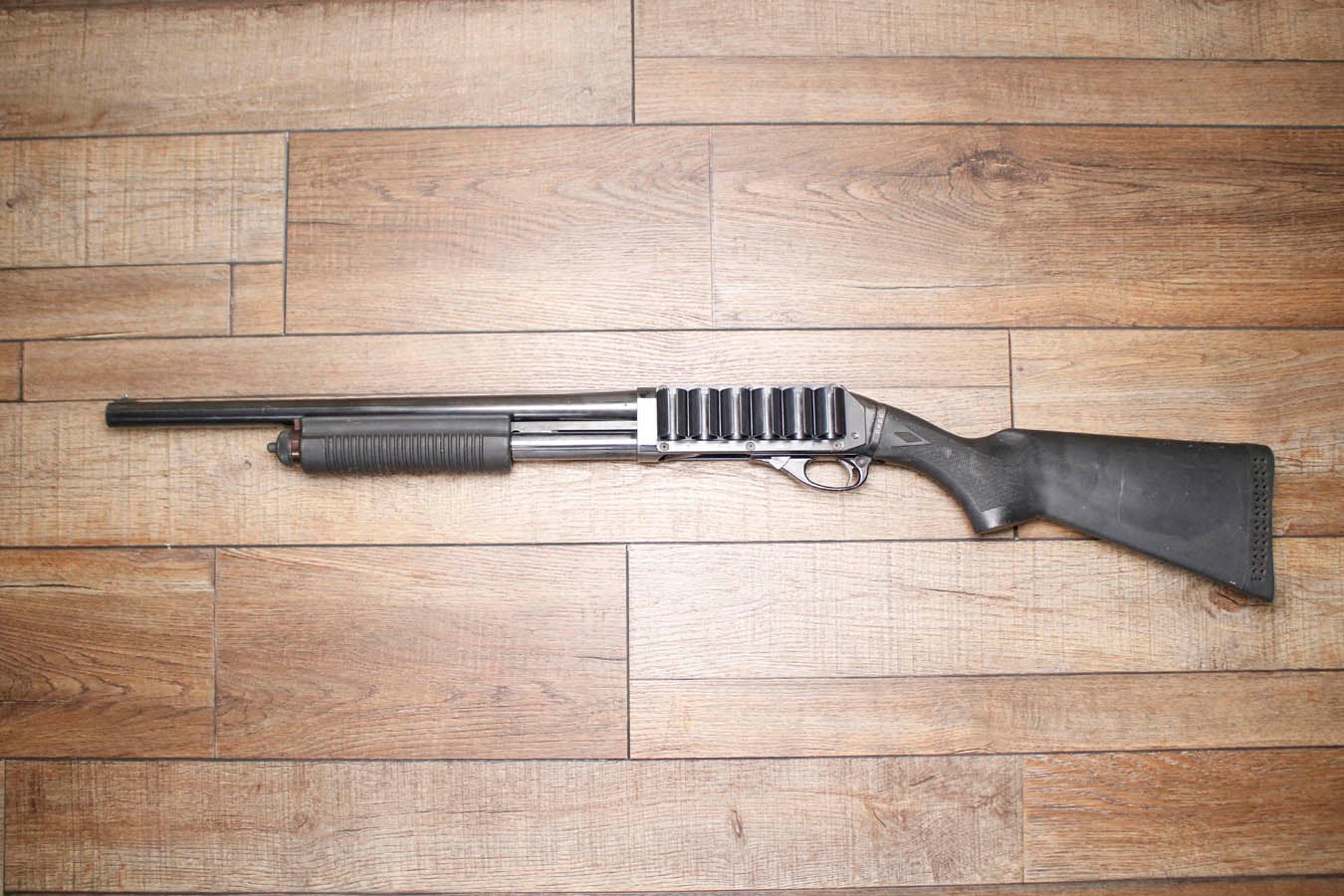 Remington 870 Police Magnum 12GA Police Trade-In Shotgun with Ribbed Foregrip 