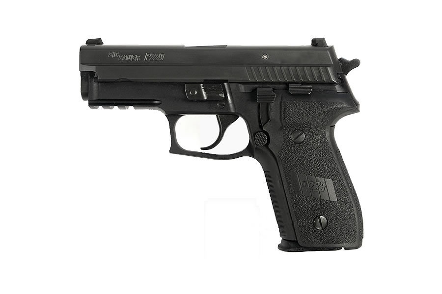 P229 .40SW WITH NIGHT SIGHTS (LE)