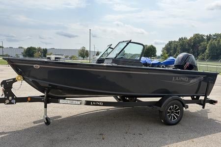 Lund 1800 Adventure Sport with Mercury 115 ELPT Pro XS