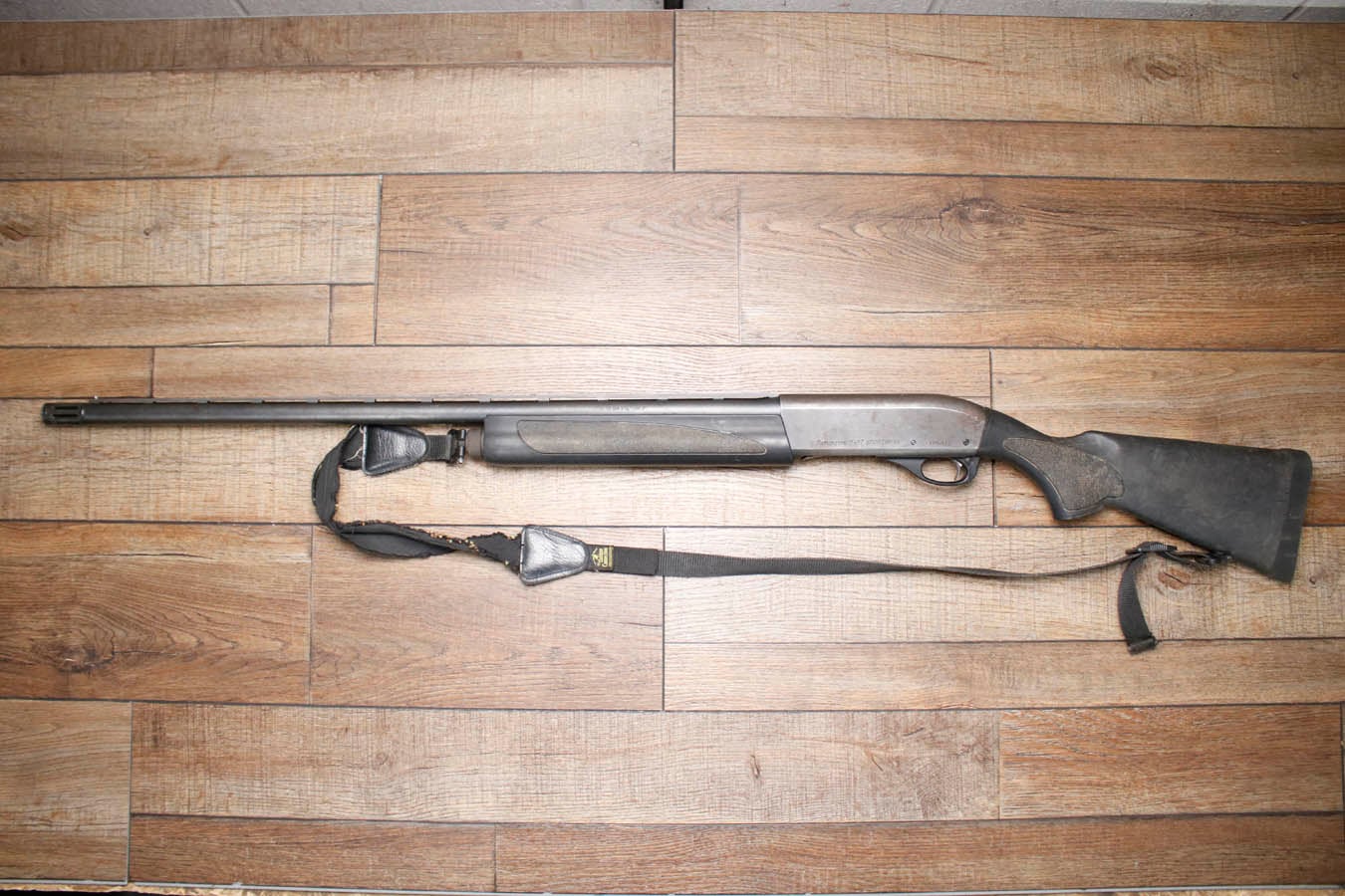 Remington 11-87 12GA Police Trade-In Semi-Auto Shotgun with 28 Inch Barrel