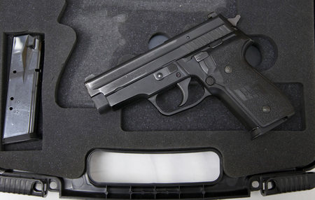 P229 40 S&W POLICE TRADE-INS WITH CASE
