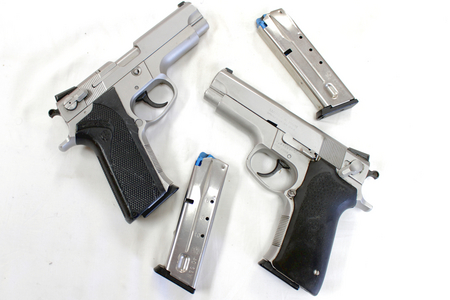 SMITH AND WESSON 4006 40SW Police Trade-In Pistols