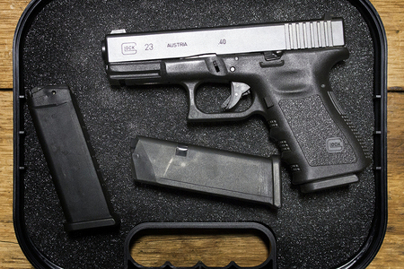 GLOCK Model 23 40SW Police Trade-Ins with Night Sights and 3 Mags (Gen3)