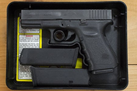 23 40 S&W POLICE TRADES WITH 3 MAGS (GEN3)