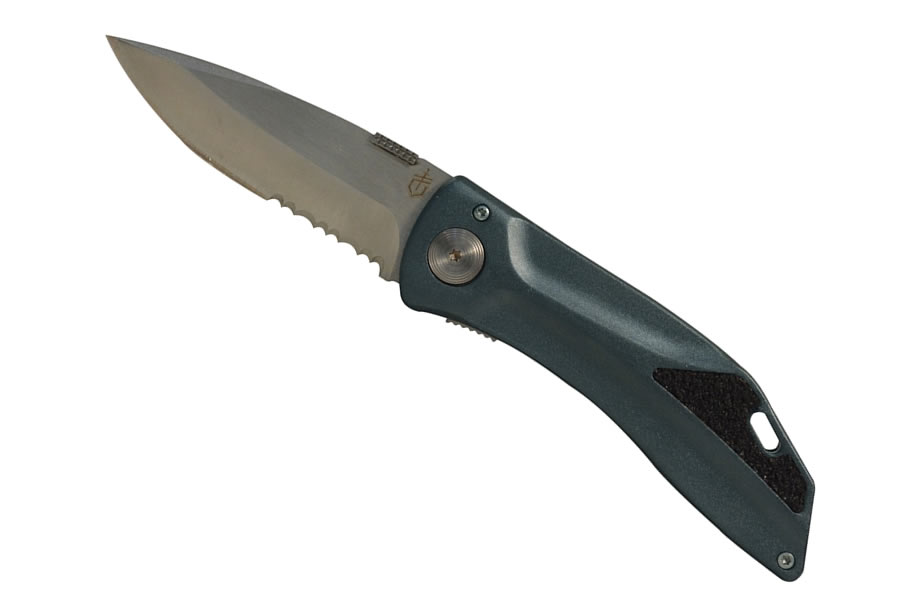 GERBER LEGENDARY IMPRESSION SERRATED FOLDER