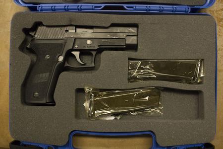 SIG SAUER P226R 40SW Police Trades (New in Box) with 3 Mags and Rail