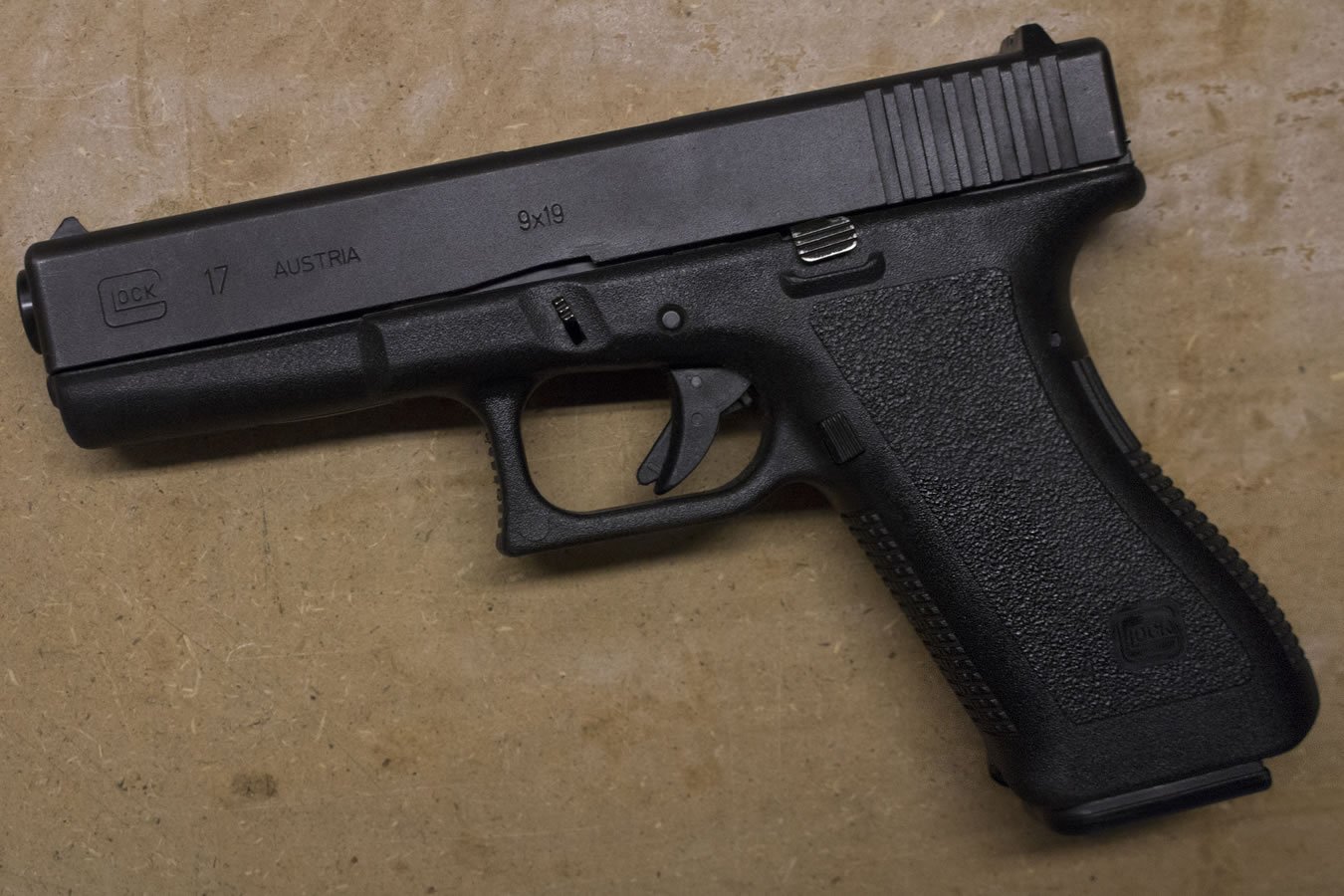 Glock 17 Gen2 9mm Police Trade-ins (Good)