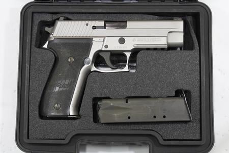 SIG SAUER P226R Stainless 40SW DA/SA Police Trade-ins (Fair Condition)