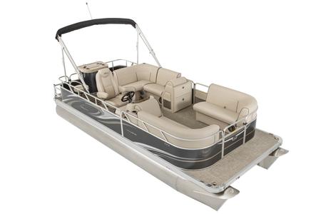 2017 QWEST LS 822 XRE CRUISE