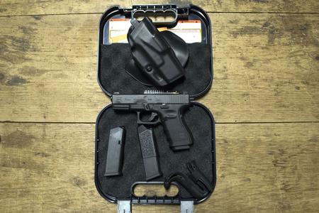 GLOCK 19 Gen4 9mm Police Trade-in Pistols with Holster and Night Sights (Very Good Condition)