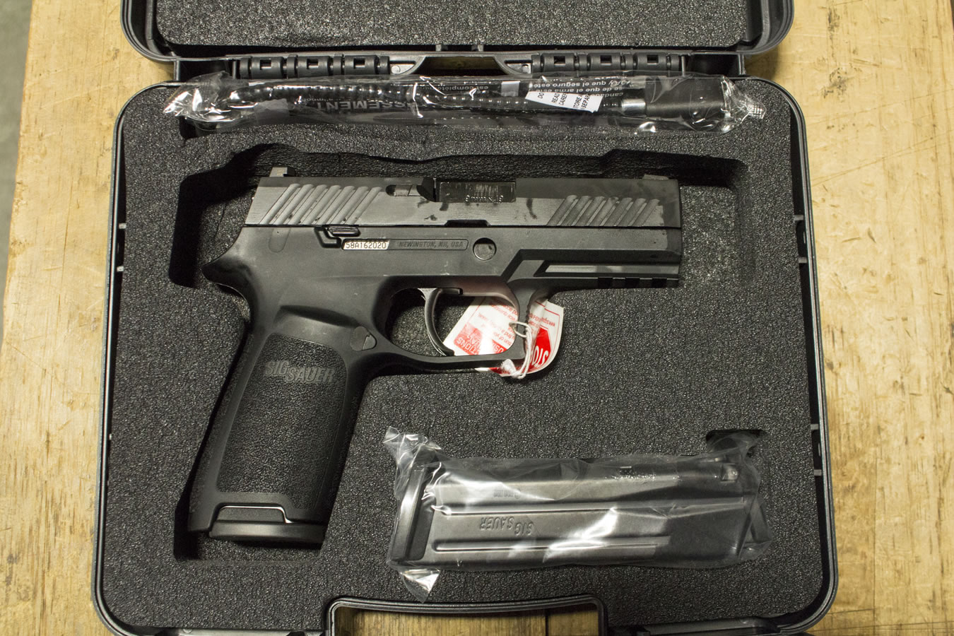 Sig Sauer P320 Carry 9mm Police Trade-ins with Night Sights and 3 Magazines (New in Box)