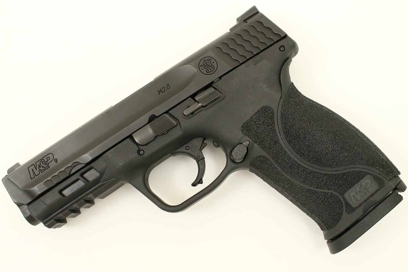 Smith & Wesson M&P9 M2.0 Used Pistols with Night Sights (Very Good Conditions)