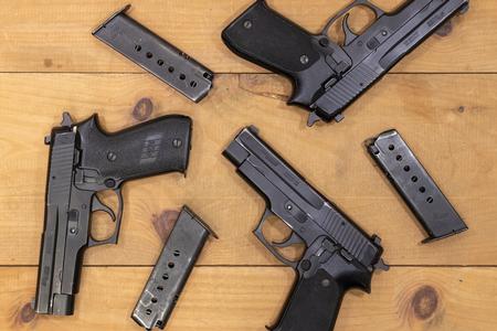 SIG SAUER P220 45 ACP DA/SA Police Trade-in Pistols (Good Condition)