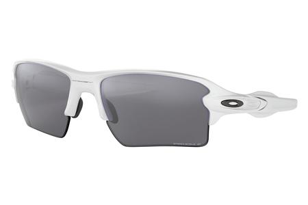 OAKLEY Flak 2.0 XL Sunglasses with Polished White Frame and Prizm Black Polarized Lense