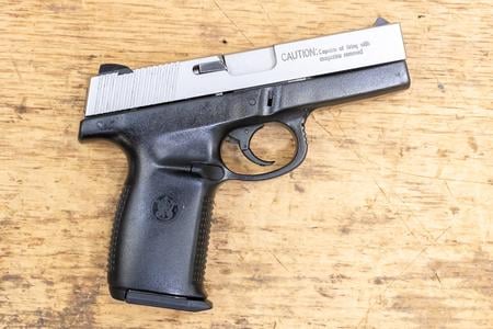 SMITH AND WESSON SW40V 40 SW 14-Round Trade-in Pistols (Fair Condition)