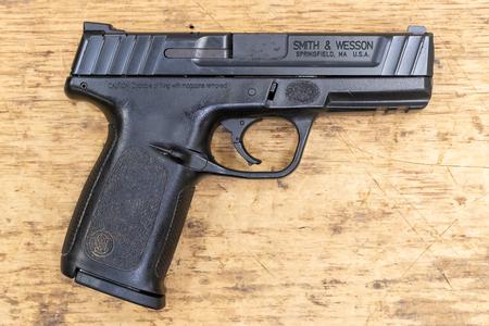 SMITH AND WESSON SD40 40 SW 14-Round Trade-in Pistols (Fair Condition)