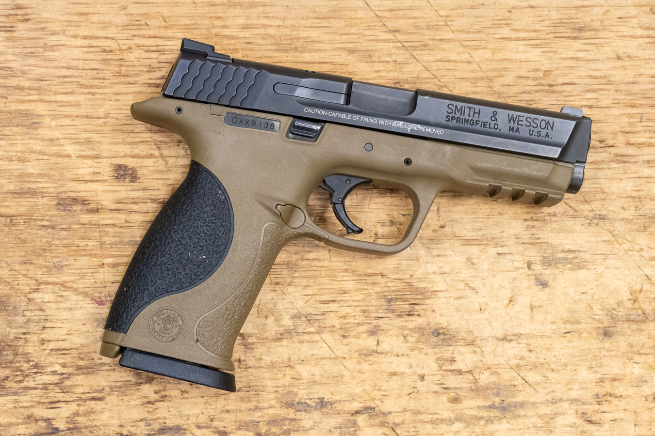 SMITH AND WESSON MP40 40SW FDE