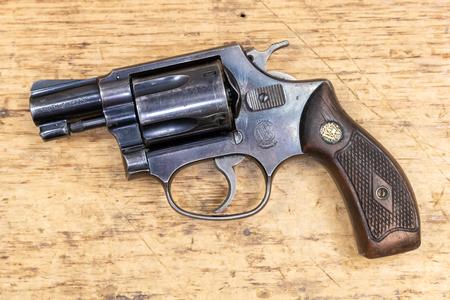 MODEL 36 38 SPECIAL BLUED REVOLVER WITH WOOD GRIPS (MFG. 1958-61)