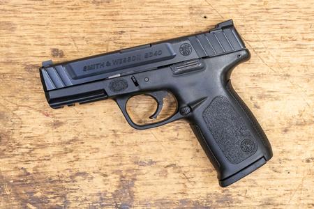 SMITH AND WESSON SD40 40 SW Police Trade-in PIstol