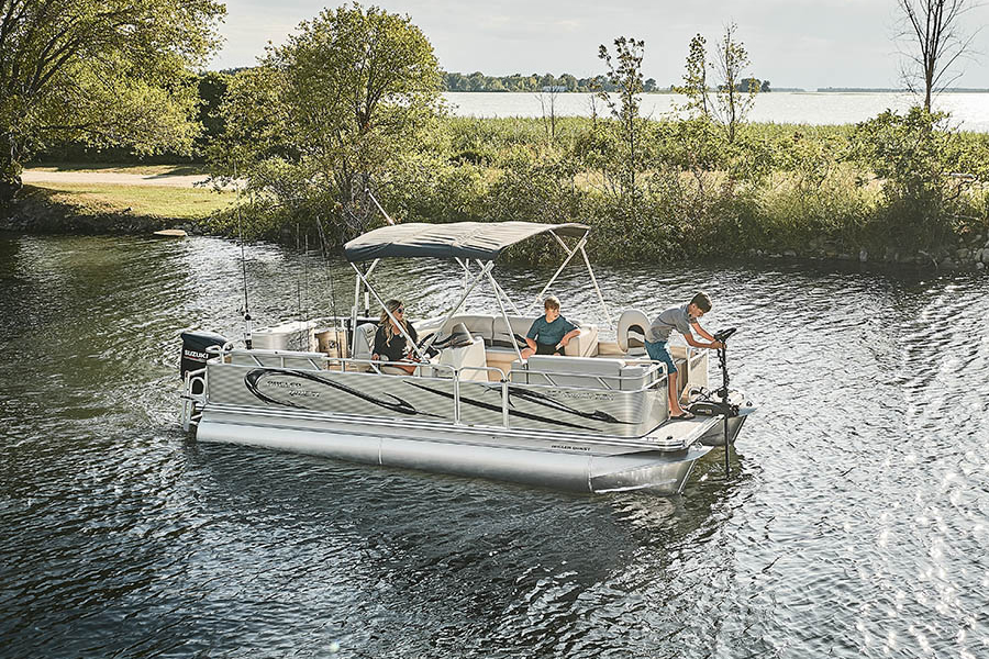 Apex Marine 2020 Angler Qwest 820 Family Fish LT FS Vance Outdoors