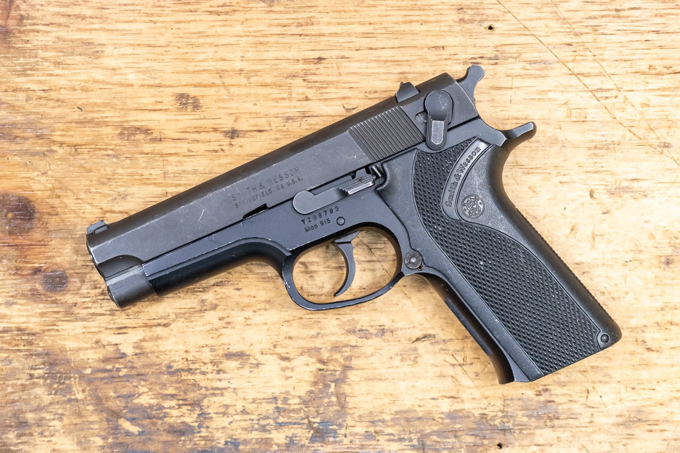 Smith & Wesson Model 915 9mm Police Trade-in Pistol (No Magazine)