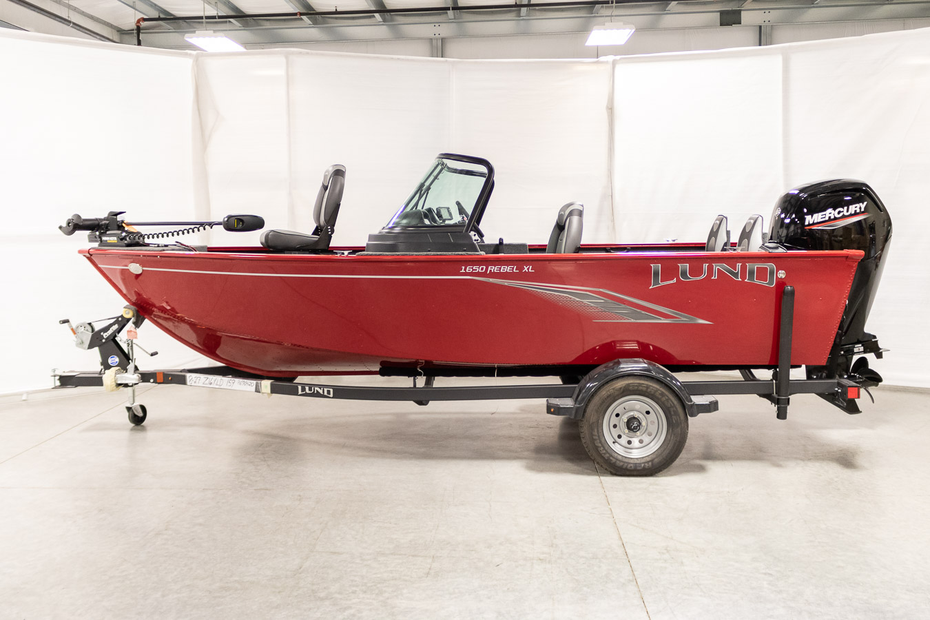Lund 2021 1650 Rebel XL Sport with 90 HP Mercury and Heritage Red