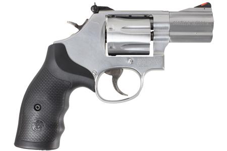 SMITH AND WESSON 686 Plus 357 Magnum Stainless 7-Shot/2.5-inch Revolver (LE)