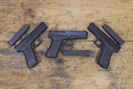 GLOCK 17 Gen5 9mm Police Trade-in Pistols with Night Sights
