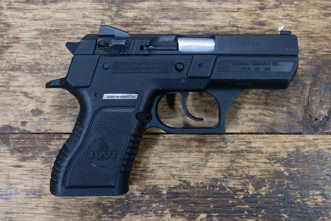 Magnum Research IWI Desert Eagle 40 S&W Police Trade-In Pistol (Magazine Not Included)
