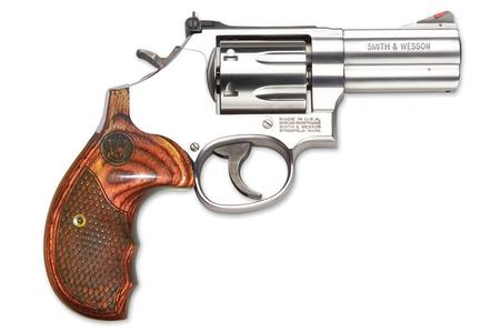 SMITH AND WESSON 686 Deluxe 357 Magnum 7-Round/3-inch Revolver with Wood Grips (LE)