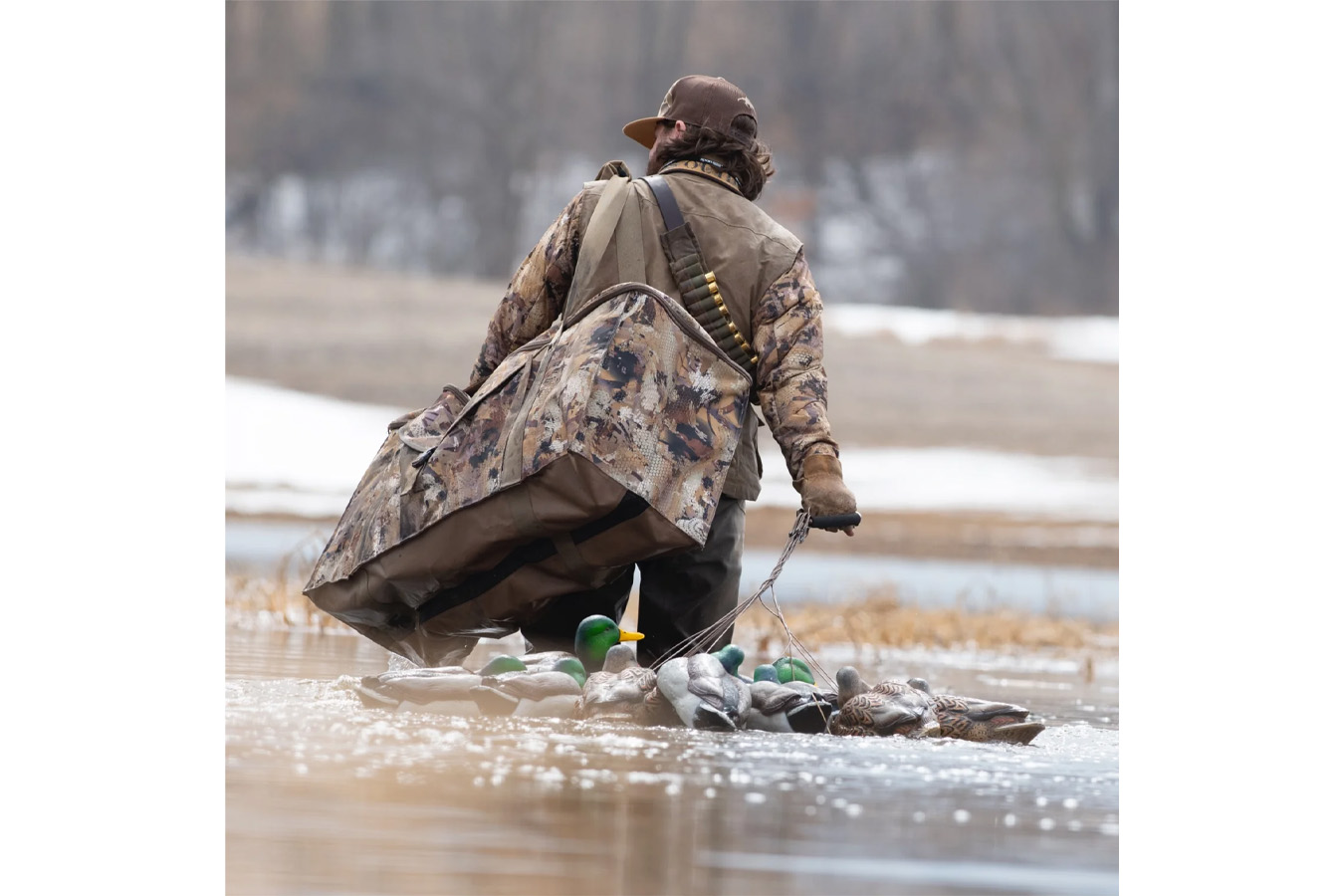 RIG EM RIGHT 12-Slot Deluxe Duck Decoy Bag