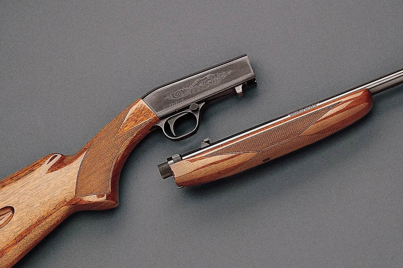 BROWNING FIREARMS SA-22 Grade I 22LR Sem-Auto Rifle with Walnut Stock