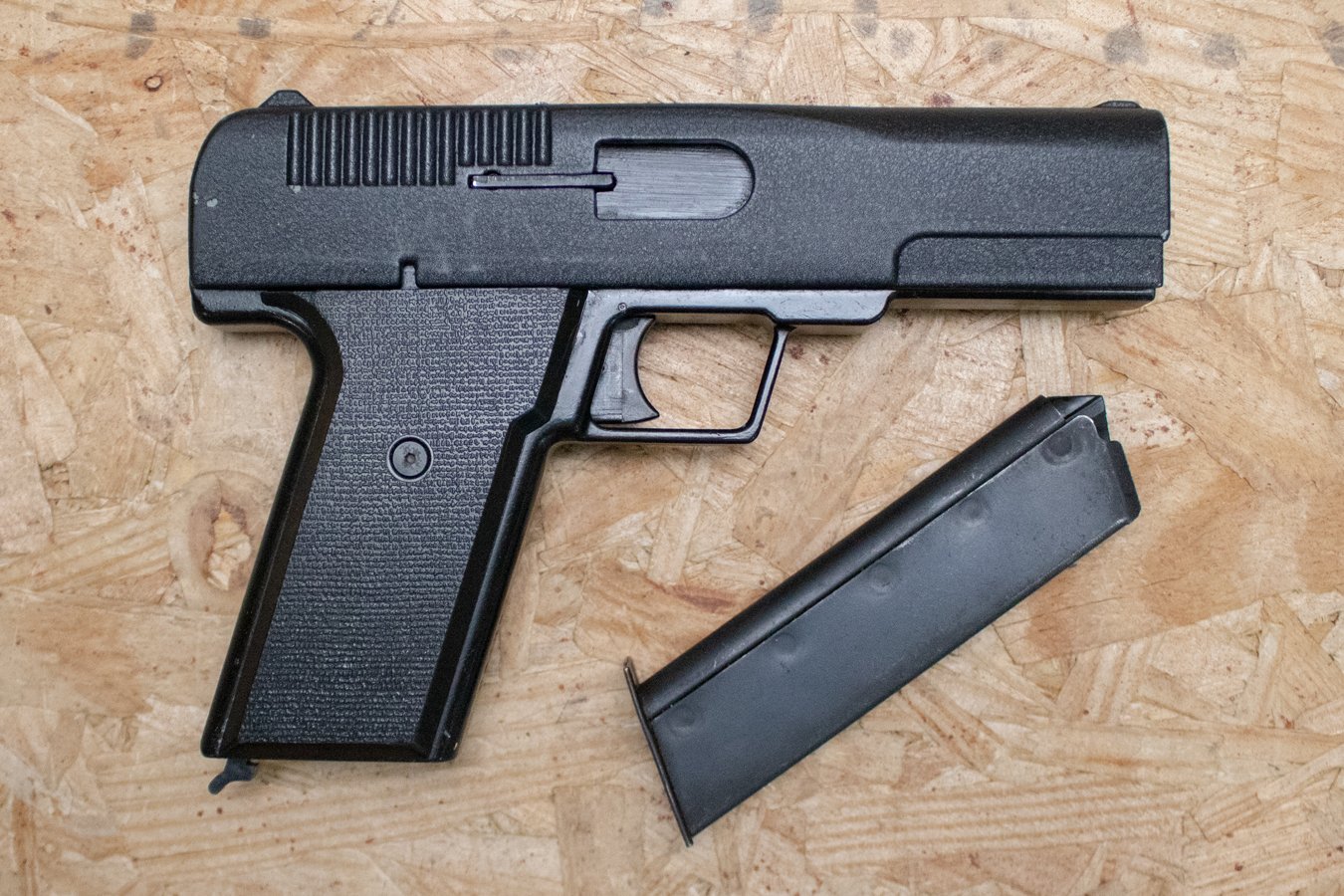 MAVERICK ARMS JS-9 9mm Police Trade-In Pistol with Case