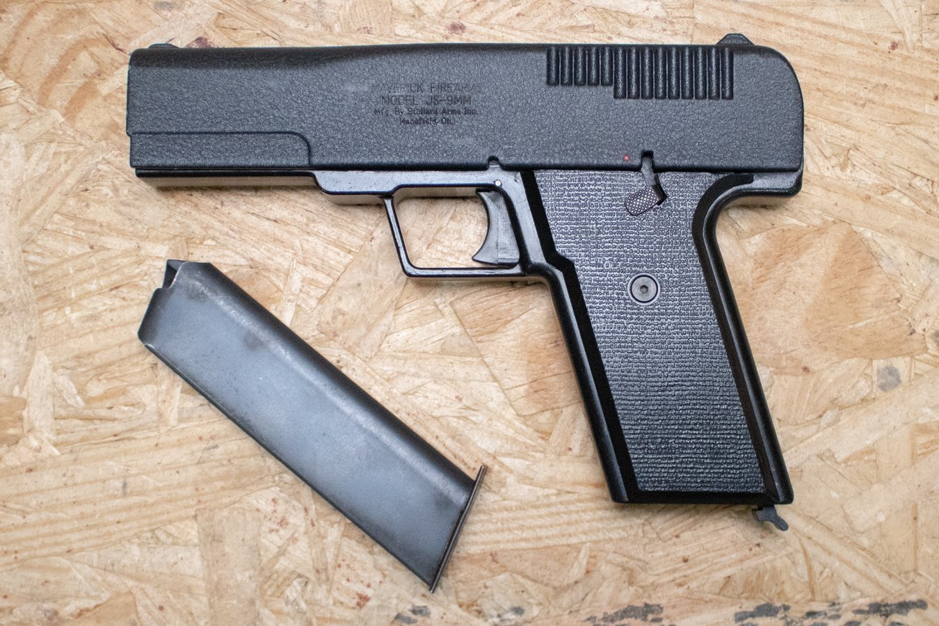 MAVERICK ARMS JS-9 9mm Police Trade-In Pistol with Case
