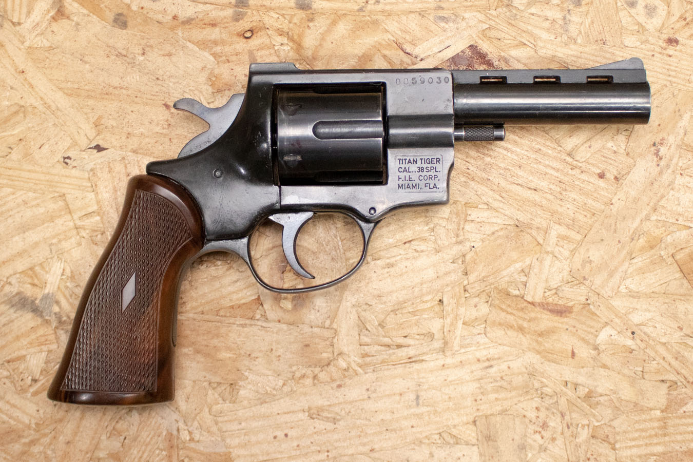 F.I.E Titan Tiger 38SPL Police Trade-In Revolver 