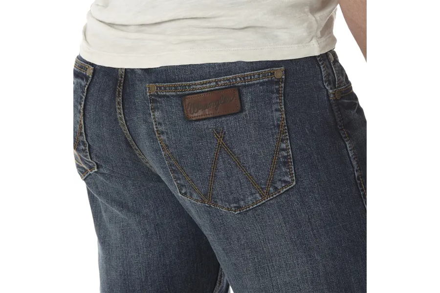 Wrangler Retro Slim Fit Straight Leg Jean