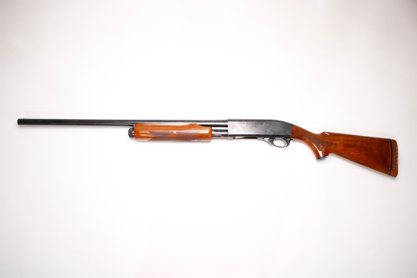 REMINGTON 870 Wingmaster 12-Gauge Used Police Trade-in Pump-Action Shotgun