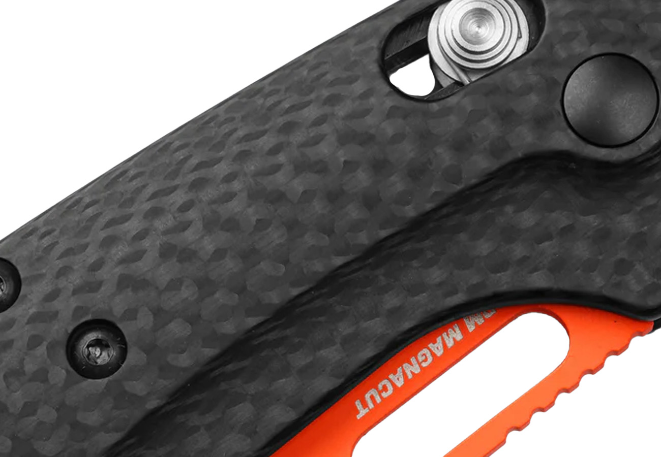 Benchmade Knife Taggedout Carbon Fiber Handle Flip Blade