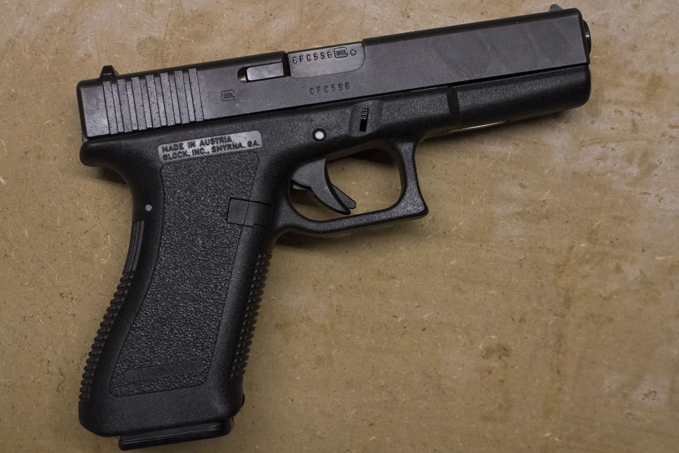 GLOCK 17 Gen2 9mm Police Trade-ins (Good)