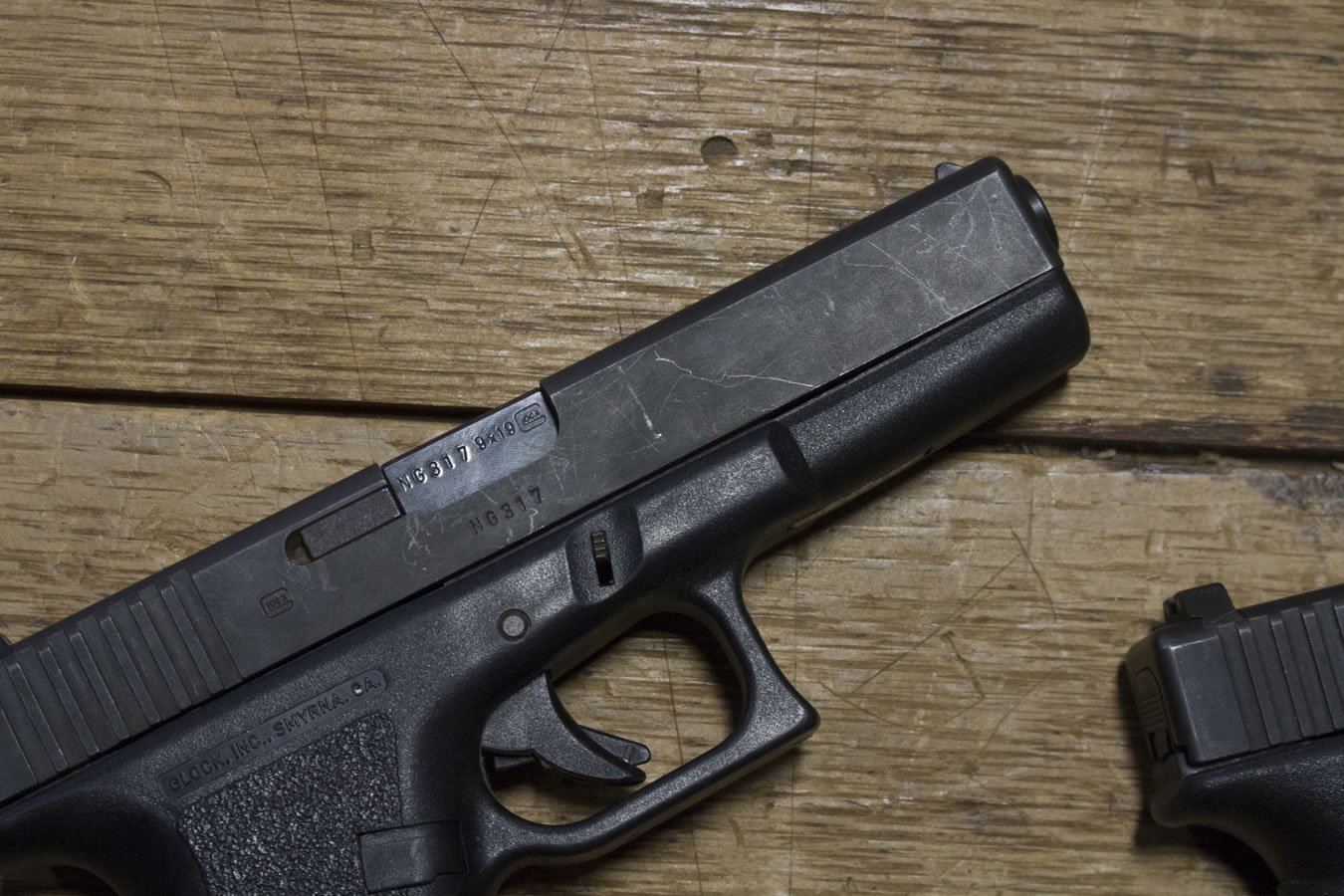 GLOCK 17 Gen2 9mm Police Trade-ins (Fair Condition)