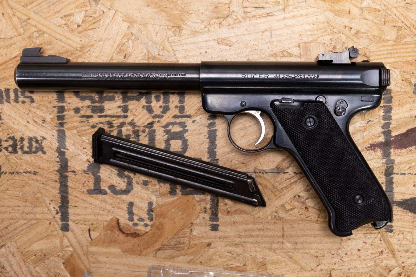 RUGER Mark II Target  22 LR Police Trade-In Pistol with Bull Barrel