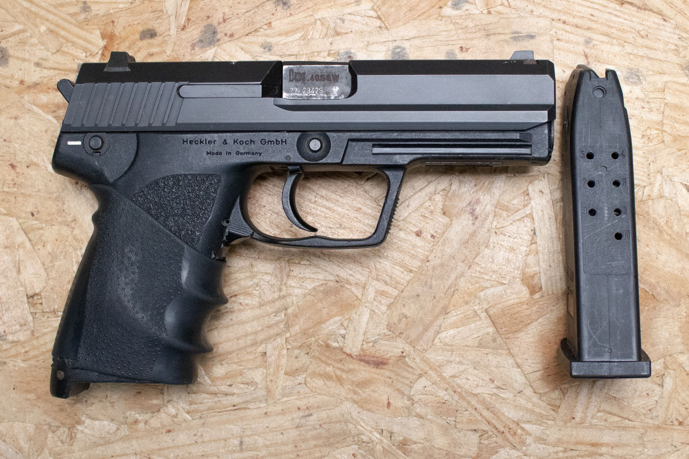H  K USP 40 S&W Police Trade-In Pistol with Manual Safety