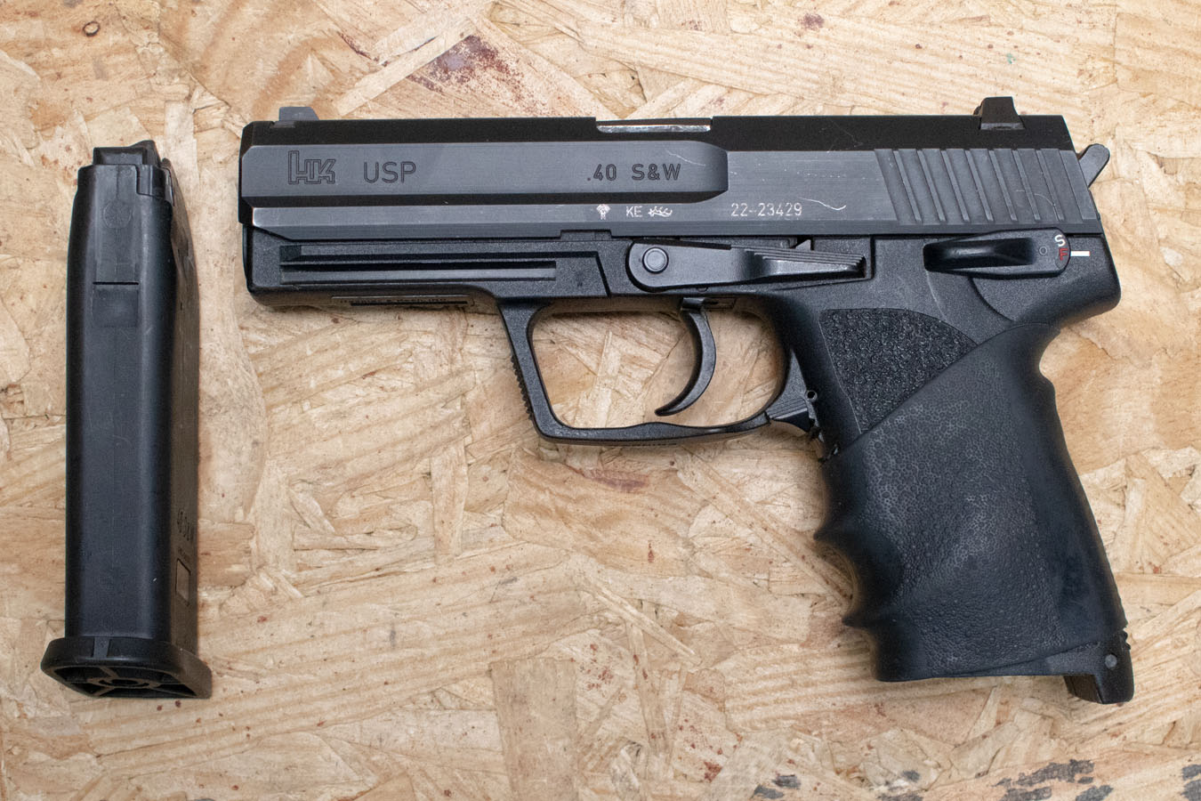 H  K USP 40 S&W Police Trade-In Pistol with Manual Safety
