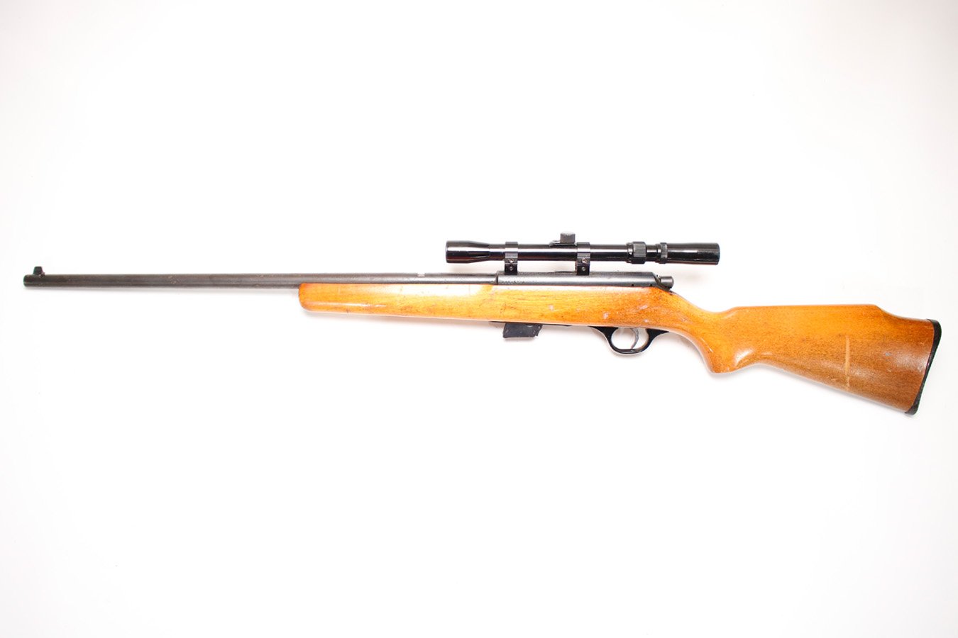 GLENFIELD Model 60 22 S-L-LR Police Trade-in Bolt-Action Rifle w/ Scope